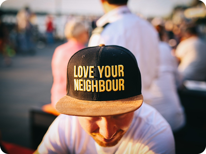 love_your_neighbour-2